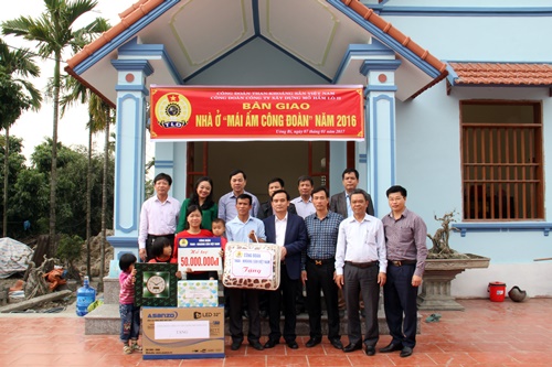 Tích cực triển khai chương trình “Mái ấm công đoàn” năm 2017