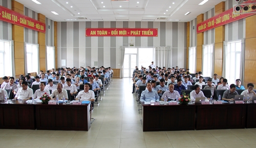 Hội nghị sơ kết công tác SXKD, kiểm điểm công tác ATVSLĐ 6 tháng đầu năm, triển khai nhiệm vụ 6 tháng cuối năm 2018