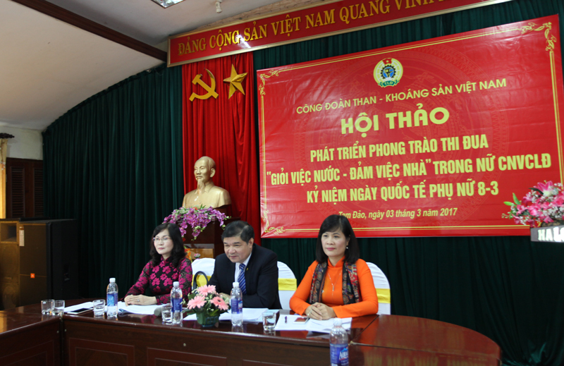 Hội thảo “Phát triển phong trào thi đua giỏi việc nước, đảm việc nhà trong nữ CNVCLĐ”